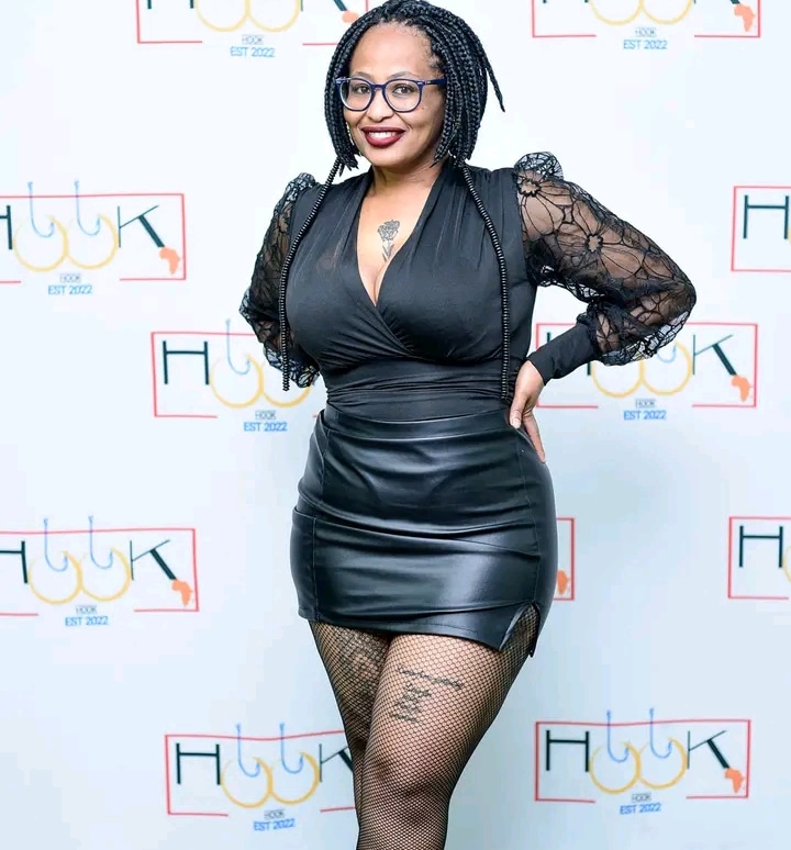 Hooksundays_za's tweet image. H💣💣K ALL BLACK PARTIES🎱🎱🎱

Your fav artist are comin soon....wait on it....

#issahookeffect
#hookgrowin
#Loadin