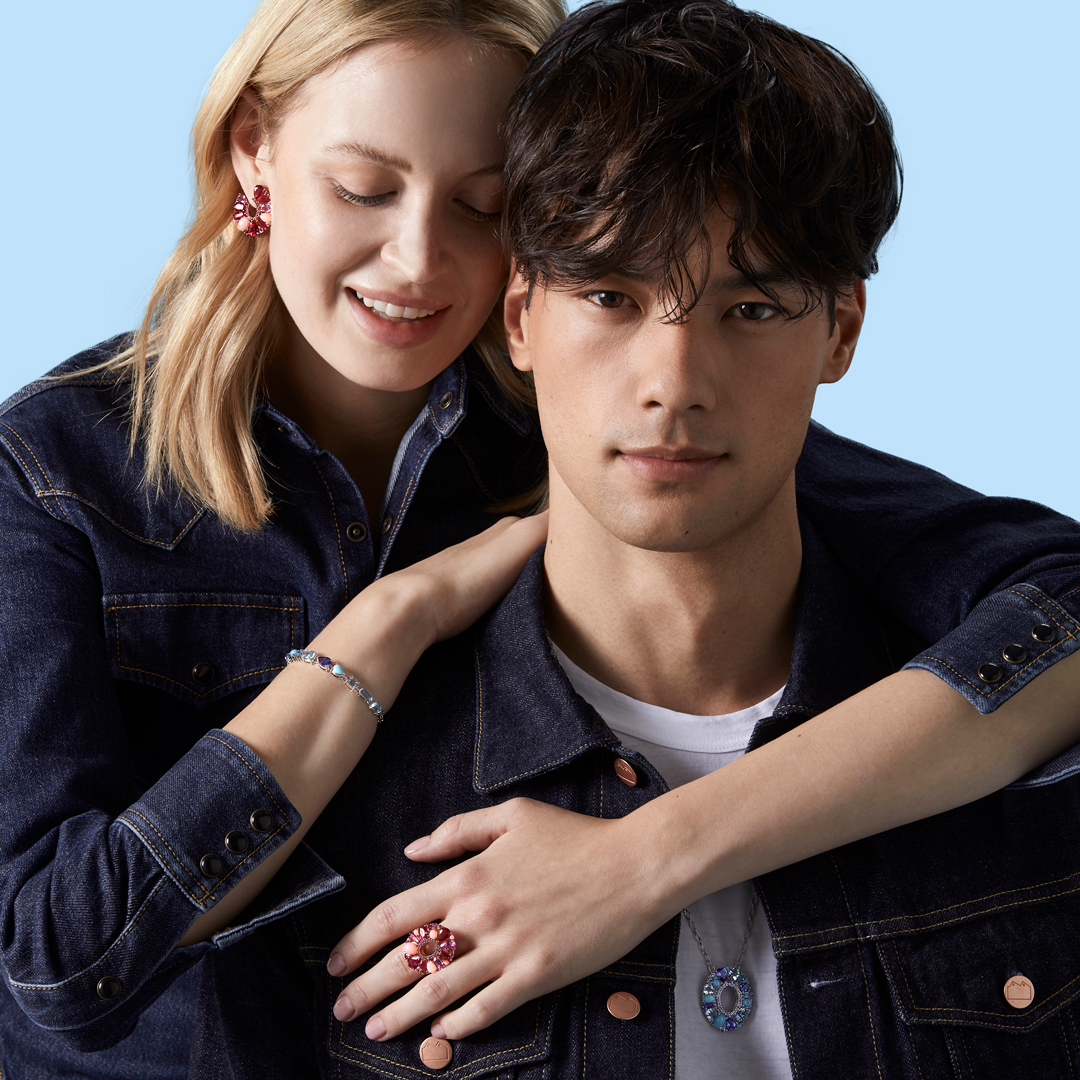 Don't be shy.

Make your move with bold Blaze jewels that are perfect for sharing.

#Garrard #GarrardPerfectMatch