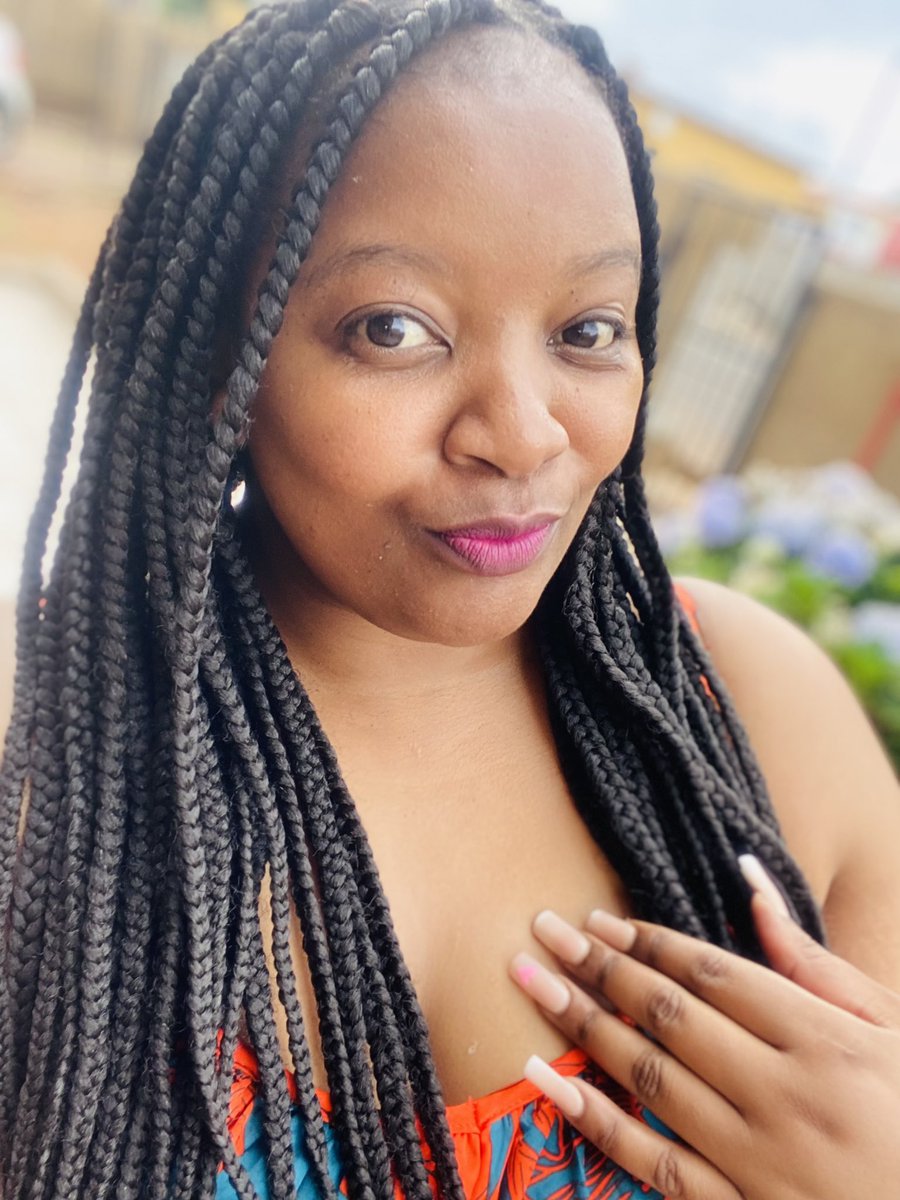 ThobekaButhele8's tweet photo. @lindo_ntusi https://t.co/CdcPZ0OCPG