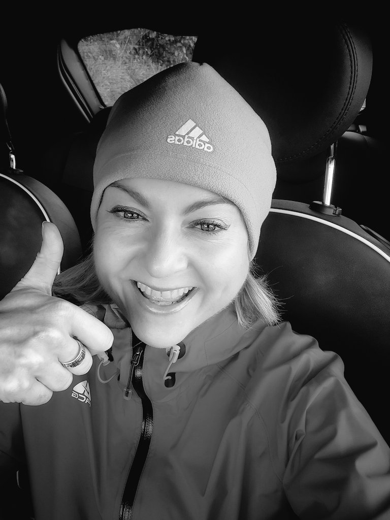 bmrees's tweet photo. I can't quite believe it, 8 'DRY' miles lovely jubblies π€πββοΈπ Enjoy the miles folks##Drymiles #running #PembrokeshireRunning #HappyLass https://t.co/VlAu55eYK2