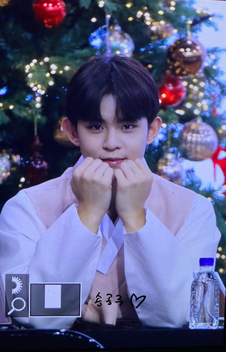 230108 pre.

도련님...

#동건 #DONGGEON
#티오원 #TO1