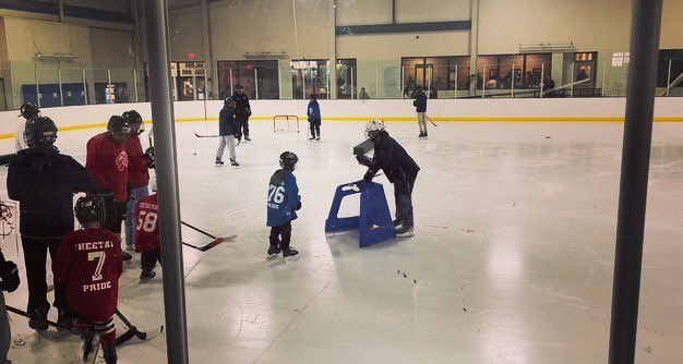 OtdrsmnHkyDad's tweet photo. First @CheetahHockey practice of 2023 #HockeyIsForEveryone #Sam76 @specialhockey @BauerHockey @WarriorHockey @CCMHockey @hockeytape #StickWithTheBest #CheetahPride https://t.co/Z57Dff5XPF