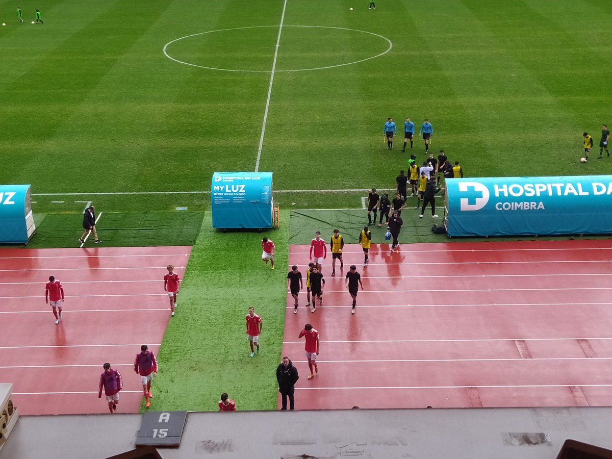 #SUB17| ⏹️ Fim da partida no Estádio Cidade de Coimbra

Académica - OAF 1-2 SL Benfica

⚽ O golo da Briosa foi marcado pelo capitão Guilherme Paredes

Boa parte final da academica podia ter chegado ao empate. Parabéns, rapazes! 👏
