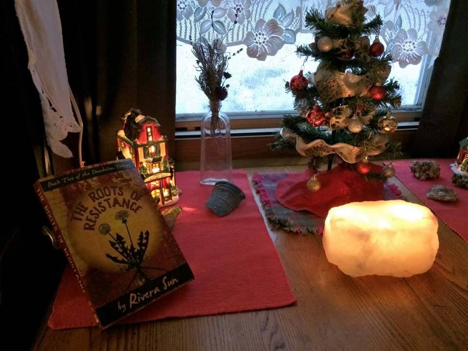 Patsy Messier writes...Started reading last night...and what a read this is! I have to hold back or I will read the whole book all at once. It's that good !!! Thanks RiveraSunAuthor Read inside The Roots of Resistance here... amzn.to/2FRI3gF