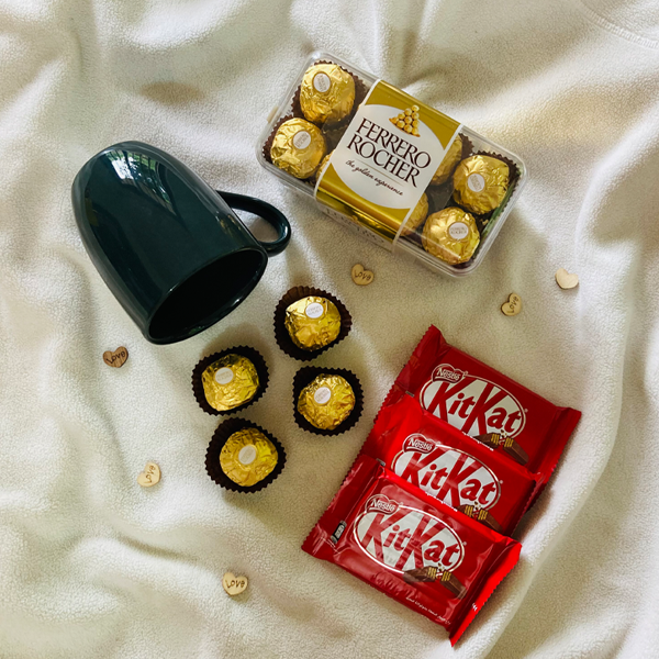 choco_insight's tweet photo. #valentines collection 🌹🌹 #porcelain cup + #chocolate 🎁🎁🎁
https://t.co/IYziX065dn
👉Pre order ur packages !!!
👉from LKR. 2000 onwards....
👉Island wide free 3 day delivery
#valentinesgift #valentines2023 #handcrafts #cadbury #MagicBox #FerreroRocher #giftsfromtheheart https://t.co/EvF1hPpSWB