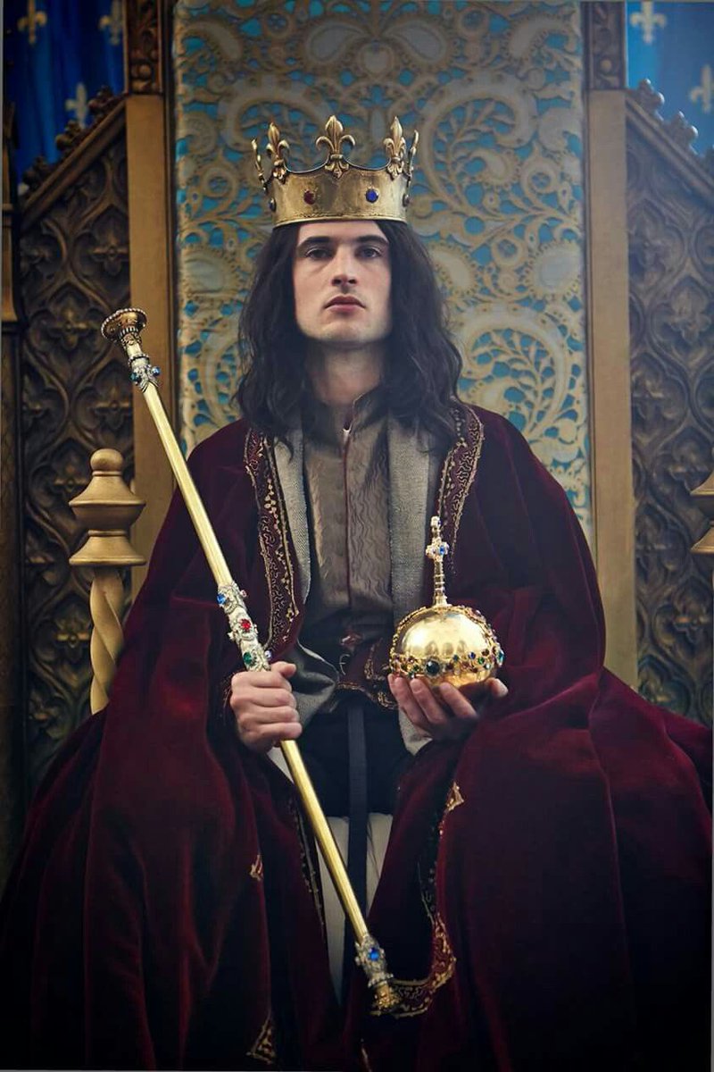 God save King Henry, of that name the sixth!
H VI pt 1, 4.1

#ShakespeareSunday #HollowCrown  #TomSturridge