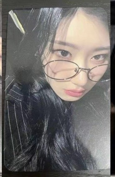 XckyeL's tweet photo. WTB/LF PH 
ITZY
Chaeryeong Cheshire VCE Fansign PC https://t.co/wBBgLJfUl6