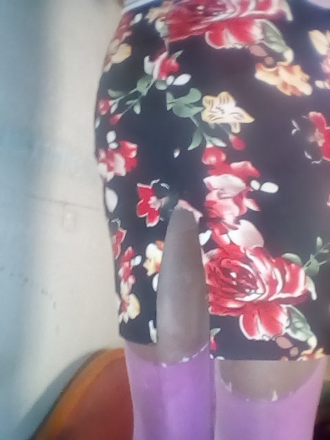 Jackimnaughty23's tweet photo. New floral skirt https://t.co/RpyapqPoqn