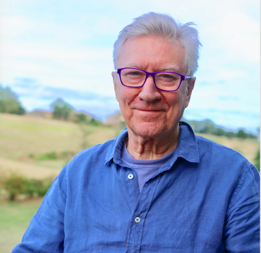 Poldarked's tweet photo. Happy Birthday, #RobinEllis, TV's original Ross #Poldark. We wish you a super day! 
Photo: Meredith Wheeler https://t.co/n1pcgrw7Hi