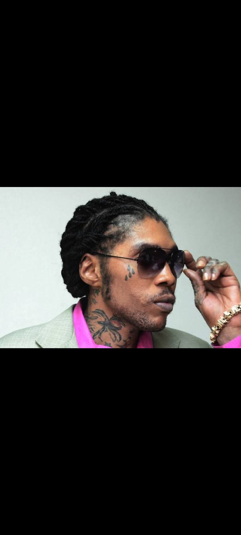 Happy Birthday Vybz Kartel
Huyu mtu tukiwa highschool alifanya entertainment zikuwe lit ta ngui 