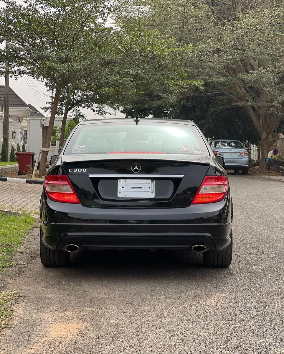 PHCIITYGARAGE's tweet photo. 2011 Mercedes Benz C300
Available 
₦6.8M https://t.co/9u0q1obS5k