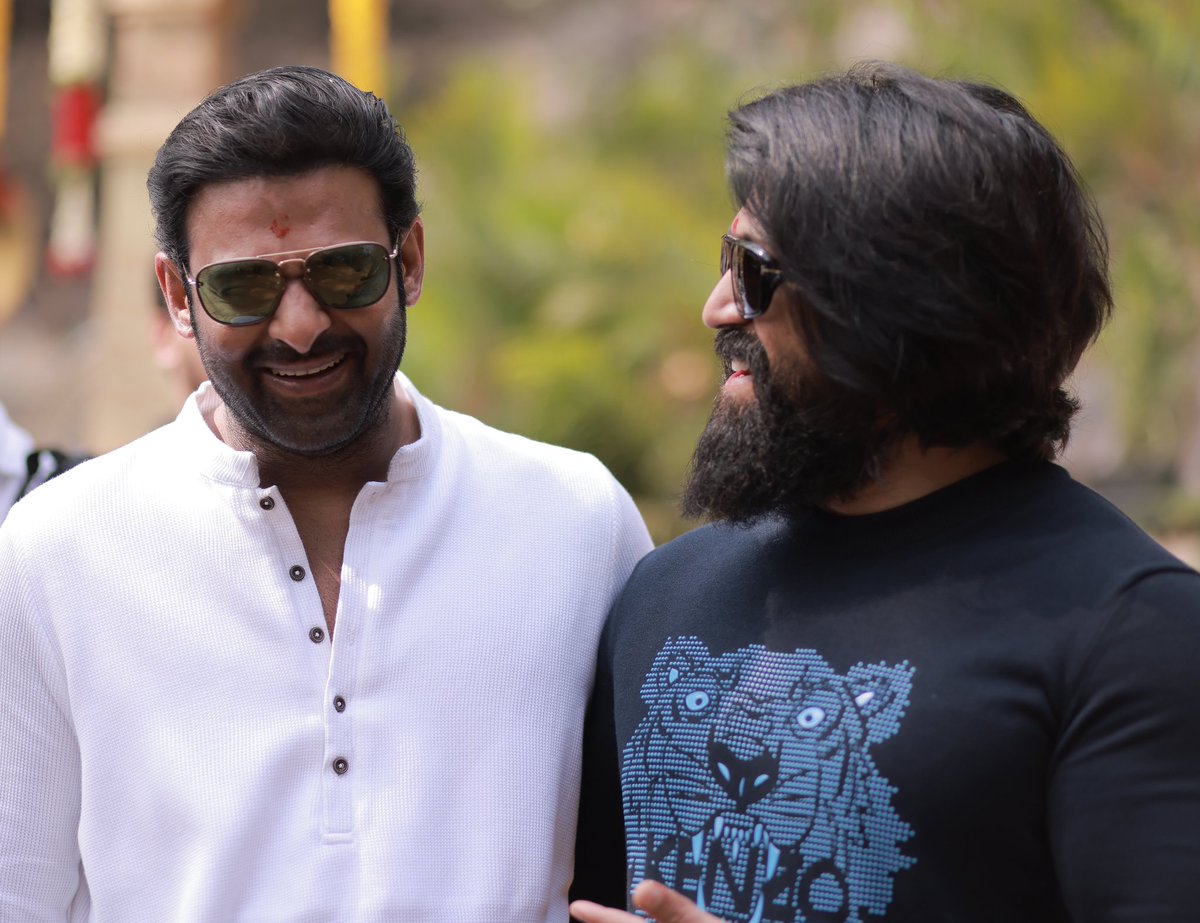 Wishing you a very Happy Birthday Rockyy Bhaii 🤩💥🔥❤️
You've got an unique screen presence like no other !! Entire nation is waiting for #KGFChapter3 
#HappyBirthdayRockingStarYash #YashBOSS #Prabhas #Salaar