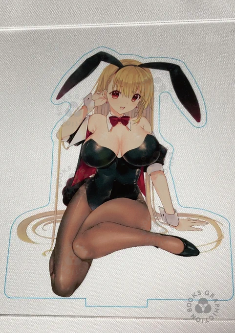 【1/10〆切】『くろバニーCLUB』受注生産グッズお部屋に気軽に飾れるアイテムアクリルスタンドの校正紹介④水平 線()高苗京鈴()(敬称略)になります※青ラインの部分でカットされます販売店リンクは特設ページにて 