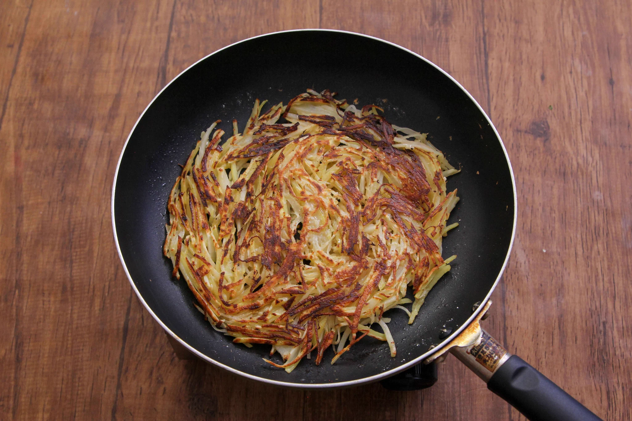 じゃがいも3個がすぐなくなっちゃう？！やみつきの味という「ガレット」のレシピ！