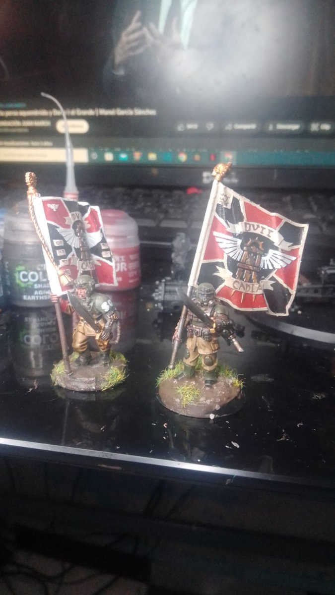 azesino68's tweet photo. @LordNekito @Tammy_BB_Vtuber @3HuntLe0 El de la izquierda está chido pero el segundo parece que te odia #warhammer40k https://t.co/IFq9cOd6UK
