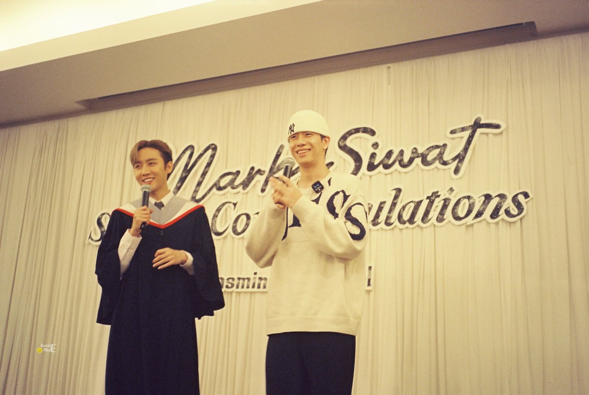doubleminee's tweet photo. 🎞️
                    
                    🦖𝚆𝚒𝚝𝚑 🐱

      • #MSIWAT ; @Mmarksiwat •
    • #prompayy ; @anotherboytj23 •      
           
         ♡︎  #filmbydoublemine ☺︎︎☻︎

             { #Siwatgraduation } https://t.co/t8eMYGRsbZ