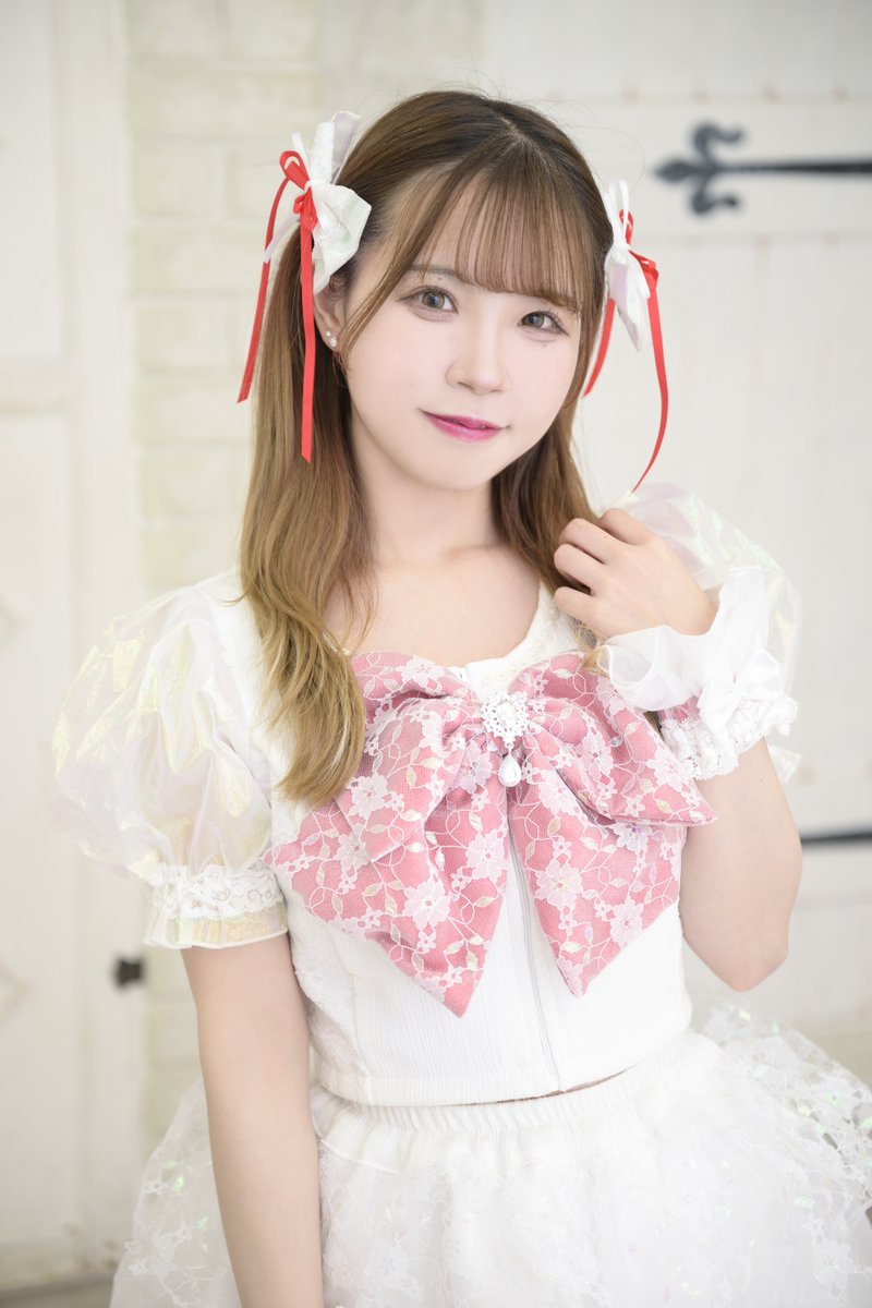 _erabareshi_'s tweet photo. 🌈新個人アー写公開🌈

୨୧‥∵‥‥∵‥‥∵‥‥∵‥‥∵‥‥∵‥୨୧
　エラバレシのヒロインガール
୨୧‥∵‥‥∵‥‥∵‥‥∵‥‥∵‥‥∵‥୨୧

❤️名前：色葉みみ
❤️ニックネーム：みみりん
❤️担当カラー：エンジェルレッド
❤️誕生日：１２月２４日
❤️Twitter：@mimi_bsp

#エラバレシ https://t.co/Lx4Wcxh3wL