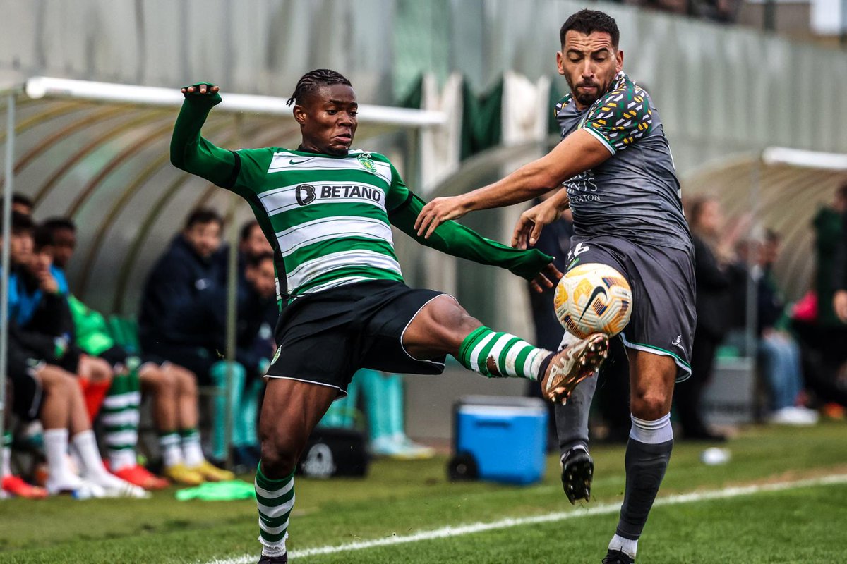 CariocaLeonino's tweet photo. O Sporting CP #EquipeB venceu o Vitória FC por 1 x 0, pela 13.ª rodada da #Liga3
O gol Leonino foi marcado por Samuel Justo.
#EquipeBSCP 💪🦁💚 https://t.co/lyXz3nZKCK