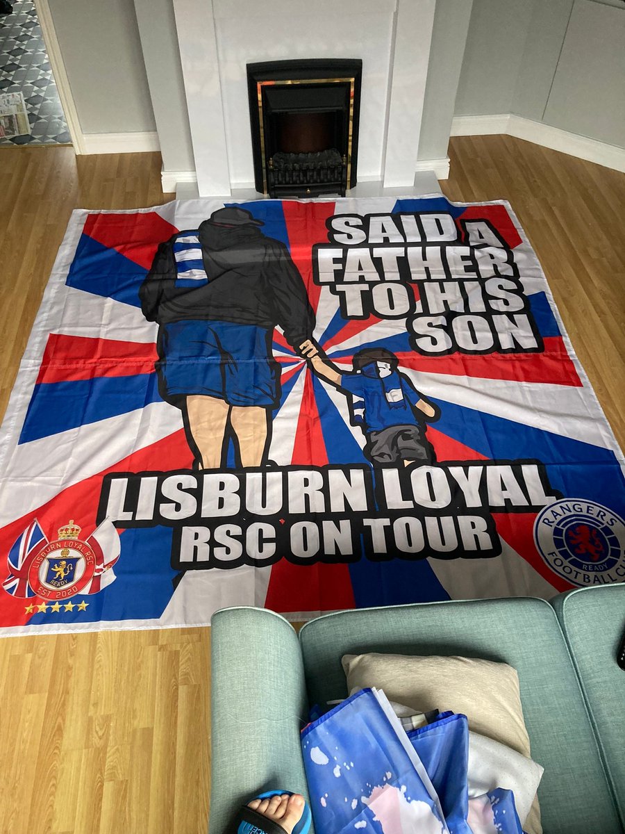89Gers's tweet photo. Two new club flags #LLRSCπ https://t.co/kvTVb8lut1