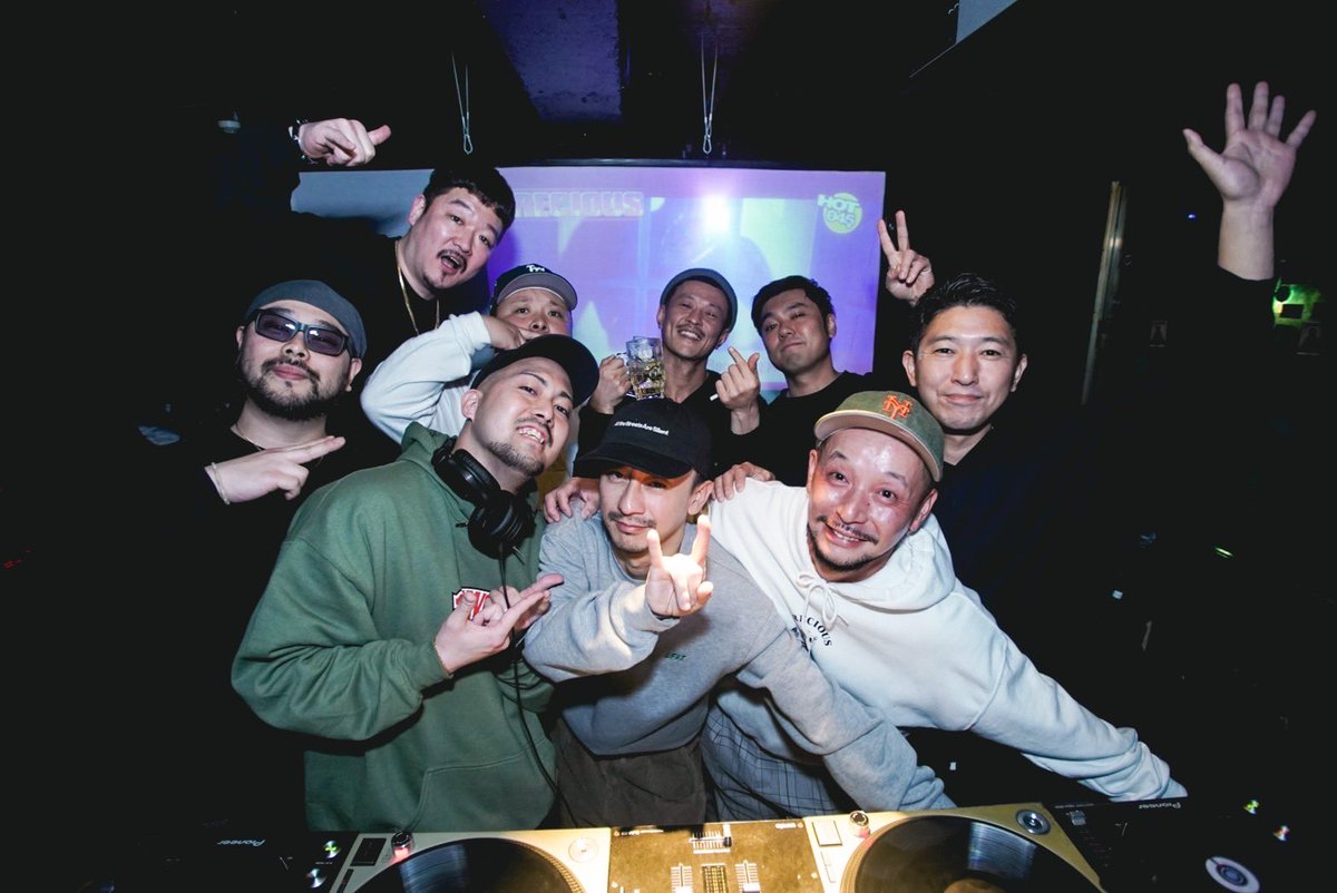 DJCAN1980's tweet photo. Precious
10th Anniversary
おつさまでした！

マリオとりあえず10年ありがと！
いけるとこまでいきましょ🔥

ケンタ卒業は寂しいけど
たまにアナログセットで帰ってきてもらおう！

#Precious_Yokohama 
#DJ8MAN #DJUE #DJKENTA #DJCAN 
#DJSHUN #DJPKI #DJYUTA #ISOP #ISO https://t.co/xCeOEHoyZk