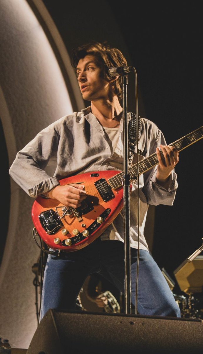 i777LOUIS's tweet photo. Me falto agregar al más lindo
Alex turner https://t.co/HaYdpg47qy