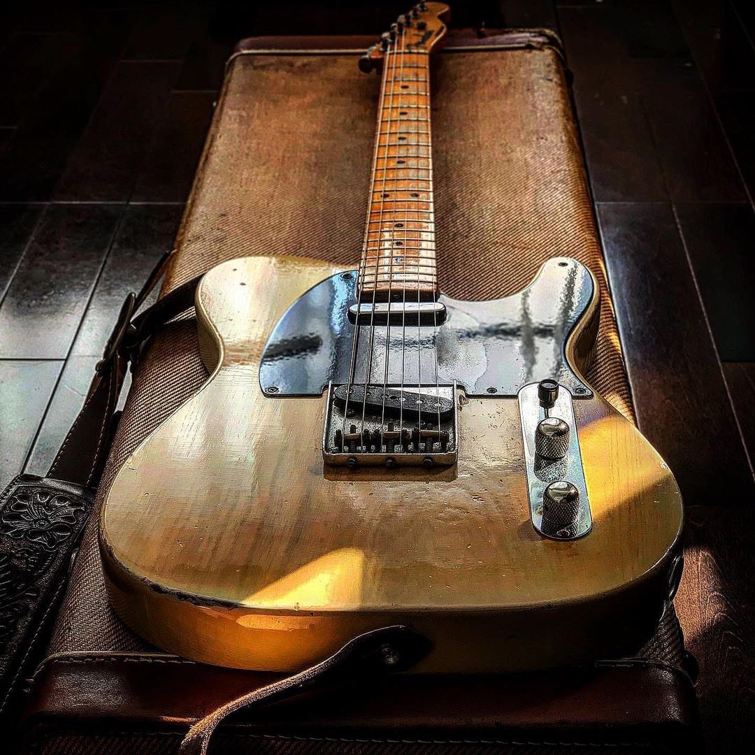 #HappyHeavenlyBirthdaySydBarrett January 6, 1946. Roger Keith Barrett is born in Cambridge, UK. Known as 'Syd Barrett' - Syd Barrett's 'Mirrored' 1962 Fender Esquire #guitar #Fender #Telecaster #FamousGuitars #SydBarrett #PinkFloyd #kingcrinson #Genesis #lepzepelin #JimiHendrix