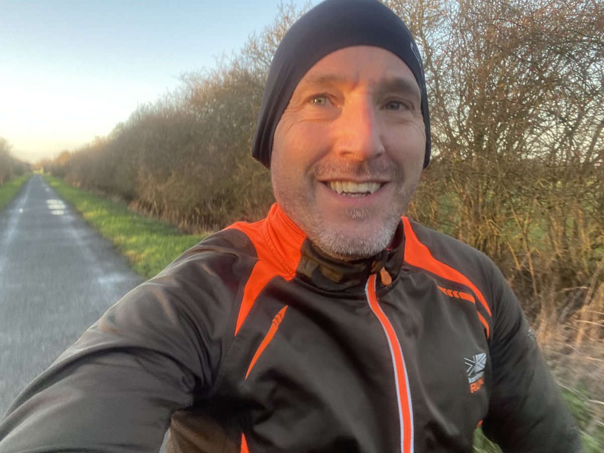 RobGeog's tweet photo. Loving morning 6.5 mile run and visit to outdoor gym. Feeling thankful to have the lakes on the doorstep. #readyforday #clearingthehead #mindreset https://t.co/lUUBBtPM5q