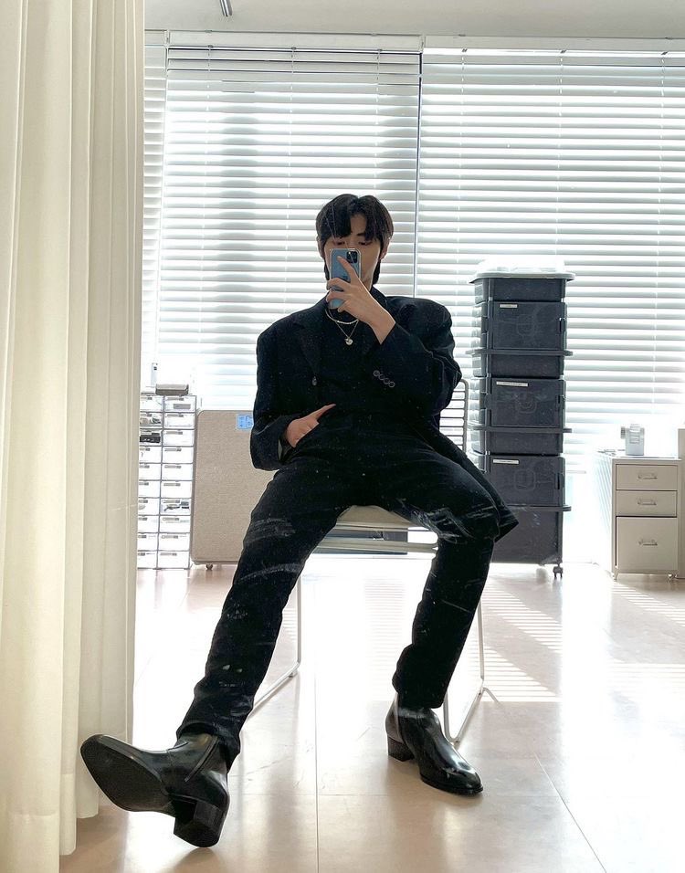 sventxt_'s tweet photo. black n white ⚫️⚪️

#ENSD #ENGENESelcaDay #SUNGHOON #ENHYPEN #ENHPEN_SUNGHOON
@ENHYPEN_members https://t.co/ITL2Z5mUgH