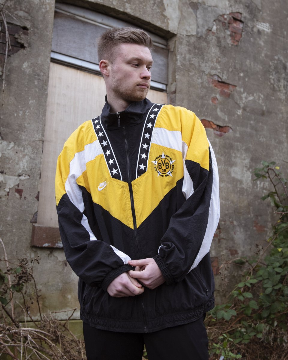 Borussia Dortmund 1994 Jacket by Nike 🇩🇪 The Nike Premier range