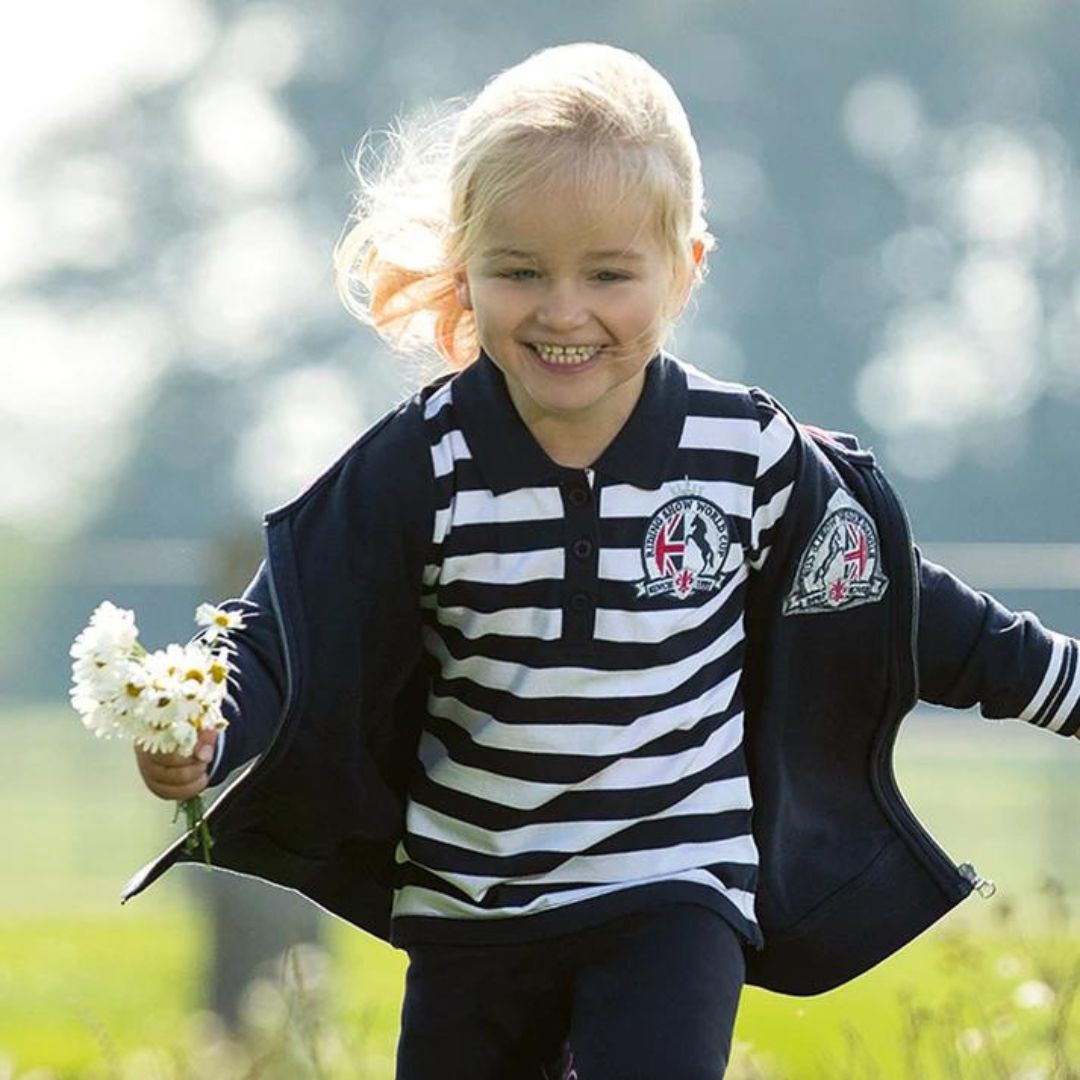 Grab a bargain piece of children's riding wear before they sell out 🙌 Discover great savings on clothing, footwear, gloves and more for your young rider 🐴 👉 bit.ly/3G0QG99
#equus #equusengland