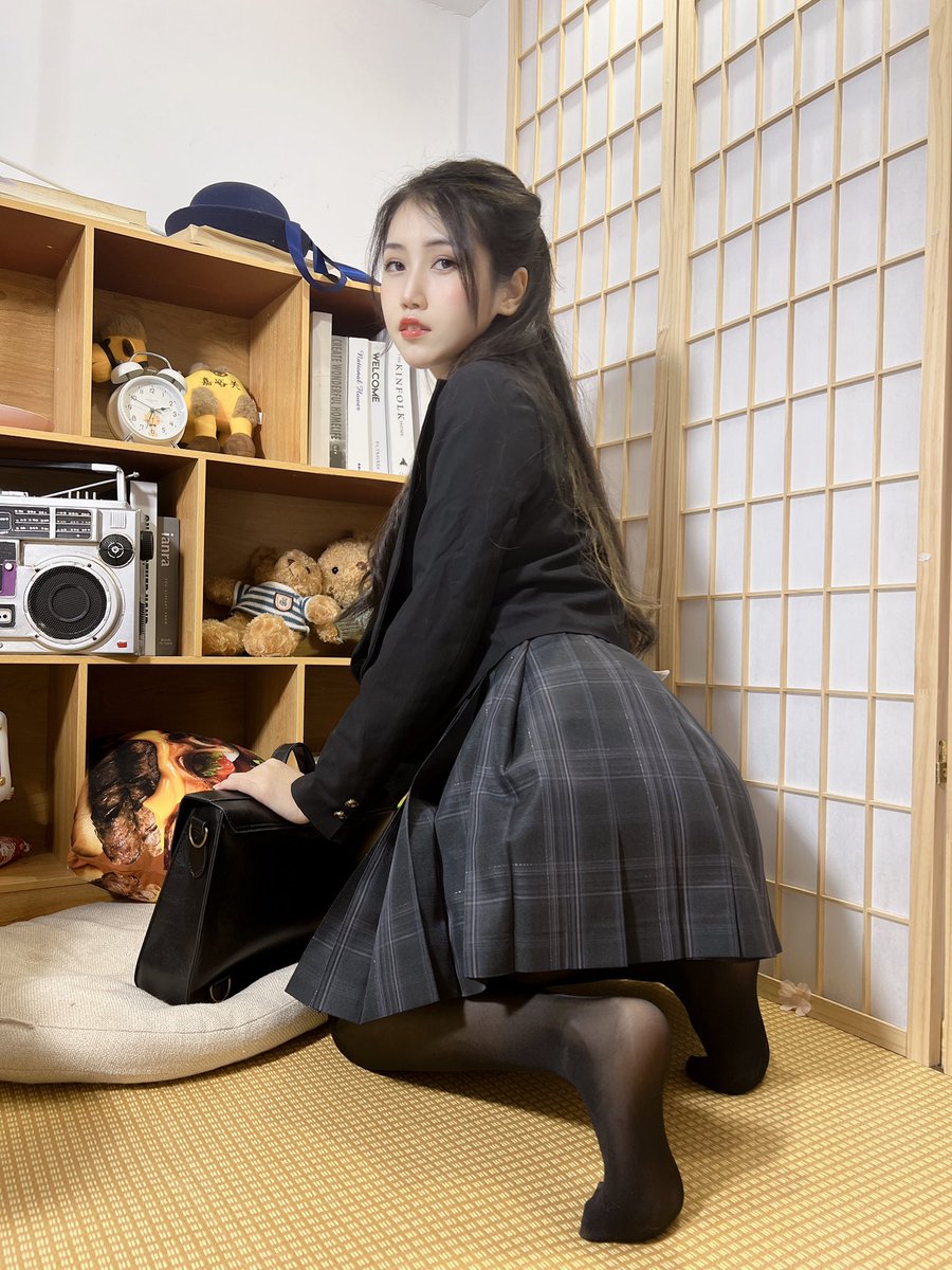#涞觅不止丝滑
来学姐家里补课 https://t.co/RJ4VS22xS1
