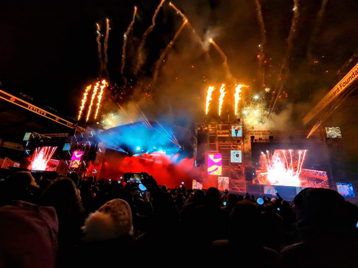 whataloadoflucy's tweet photo. What a fantastic evening at the @LEEDS_2023 Awakening! https://t.co/q47mnBT3Jd