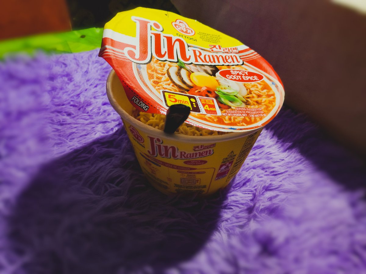 THE ASTRONAUT HAS LANDED
THE ASTRONAUT TO 100M

Joining the
JIN RAMEN CHALLENGE
#Jin심이_통하는_석지니라면
#JIN #SEOKJIN
#SeokjinDay

Ottogi Jiiiiin Ramyun 🎶🎶🎶

(⁠＾⁠∇⁠＾⁠)⁠ﾉ⁠♪
\⁠(⁠๑⁠╹⁠◡⁠╹⁠๑⁠)⁠ﾉ⁠♬