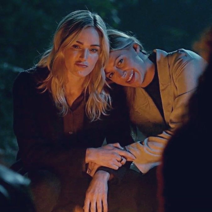 SarahLouis_SL's tweet photo. @WarnerChannelLA Favorite Ships๐ฅบโค๏ธ
#Avalance
#Natari
#RayNora
#Behrastra
#SaveLegendsOfTomorrow https://t.co/5YcOlFYyrW