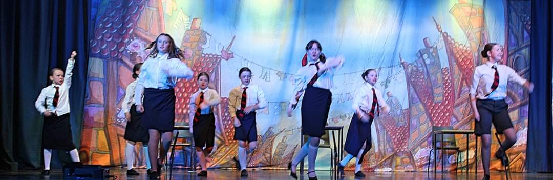 FrodshamPanto's tweet photo. ITS SHOW TIME! Come and see @Frodshampantogroup perform Little Red Riding Hood @ Frodsham Community Centre. Cast include students from @FrodManor @a1dance @actheatreco @CrowtonPrimary @helsbyhigh @leftwichhigh 

https://t.co/vWOwLI8JkK https://t.co/VW1i9zRugC
