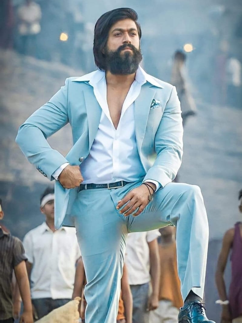 rchandrumoviess's tweet photo. ಕನ್ನಡ ಚಿತ್ರರಂಗವನ್ನು ವಿಶ್ವಮಟ್ಟಕ್ಕೆ ಪರಿಚಯಿಸಿದ ನಮ್ಮ ಸ್ಯಾಂಡಲ್ ವುಡ್ ನ ಹೆಮ್ಮೆ, ಧೀರ "ರಾಕಿಂಗ್ ಸ್ಟಾರ್ ಯಶ್" ಅವರಿಗೆ ಹುಟ್ಟು ಹಬ್ಬದ ಶುಭಾಶಯಗಳು.
ನಿಮ್ಮೆಲ್ಲ ಕನಸುಗಳು ನನಸಾಗಲಿ.
@TheNameIsYash
#HappyBirthdayRockingStarYash https://t.co/YK9mXra3aY