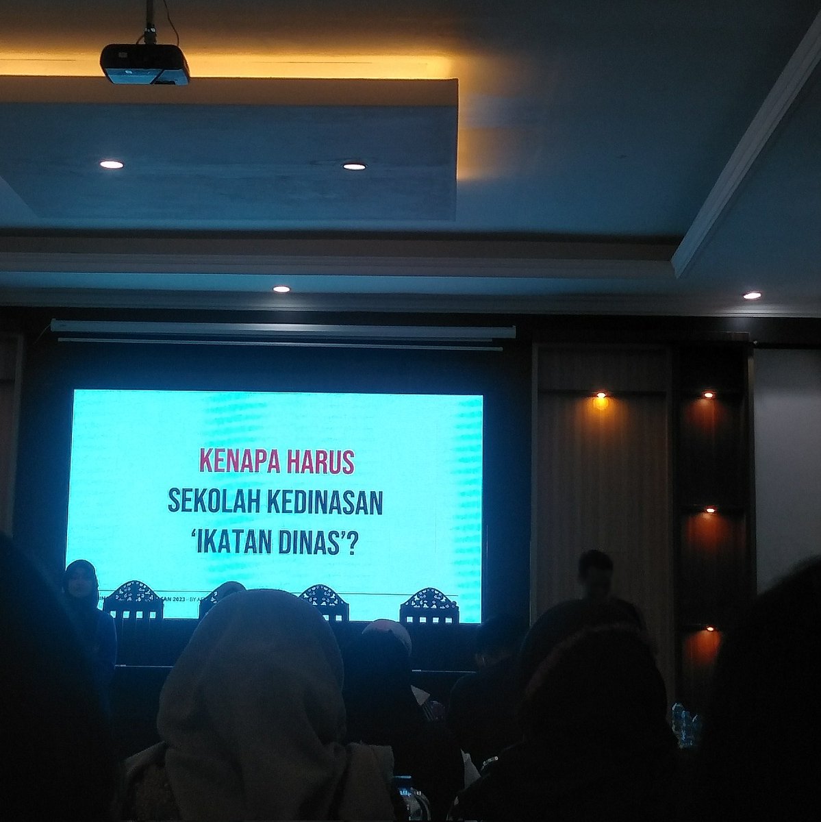 aeL tweet media