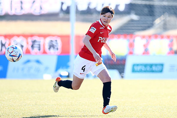 REDSLADIES's tweet image. 1/8 🆚千葉L 試合後のコメントをオフィシャルサイトにアップしました🙂
♦監督コメント
bit.ly/3GrWeK8
♦選手コメント
bit.ly/3QoeKHO
#楠瀬直木 監督 #安藤梢 #島田芽依 #福田史織 #猶本光 #佐々木繭 #上野紗稀
#三菱重工浦和レッズレディース
#YogiboWEリーグ