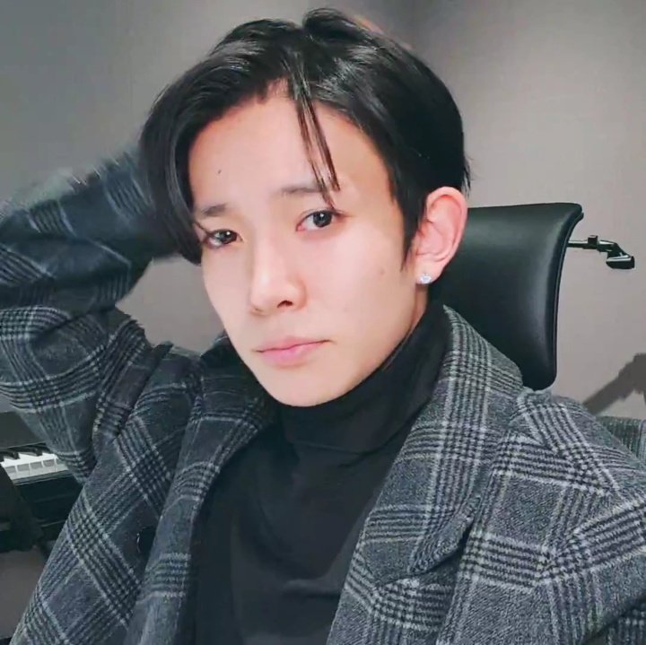1515heejake's tweet photo. handsome #heeseung https://t.co/scFe6q5wkK