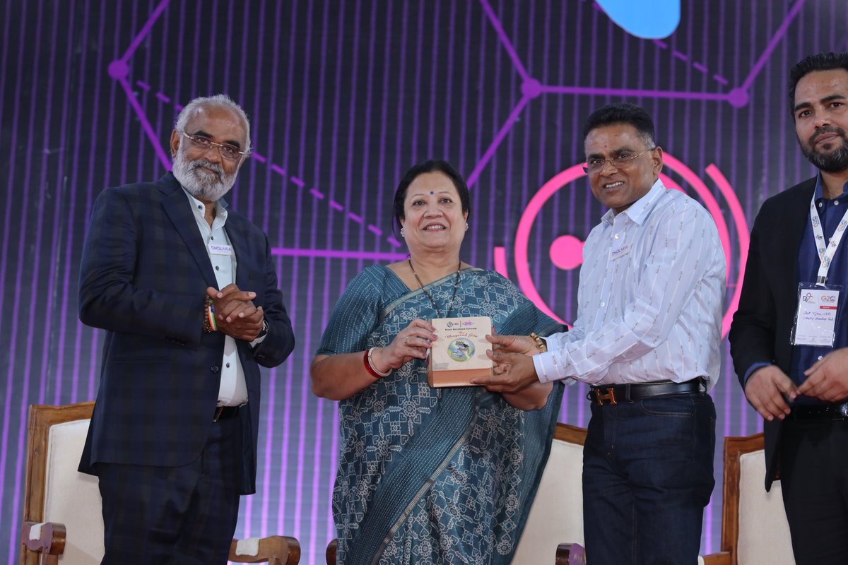 Savji Dholakia tweet media