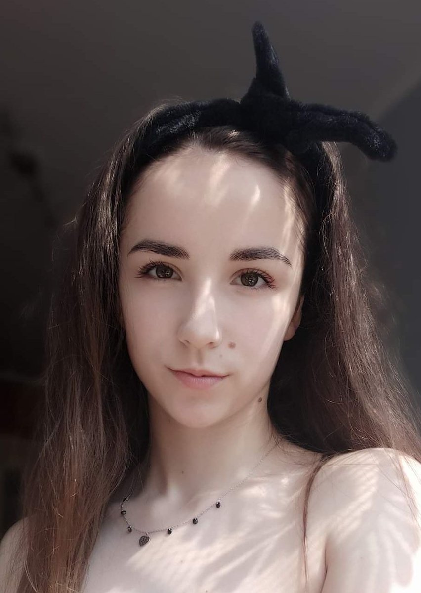 Wika99 on Twitter: "Dzień dobry! 😊 #selfie #goodmorning"