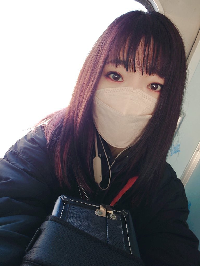 2009_mayumi's tweet image. 今日も一日お疲れ様でした🙇‍♂️

やっと仕事終わりました💦💦💦

会いたかった…😭😭😭

ゆっくりしてから帰ります☕️🚬🚃💨💨💨

#ArkRoyal
#Marsa