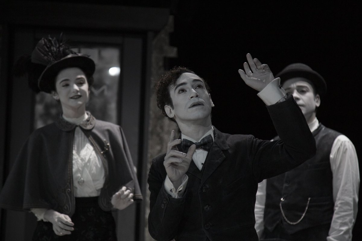 AlexFaitrouni's tweet image. 𝑺𝑴𝑰𝑳𝑬 - prolongations 🖤
Du 18/01 au 02/04 

Voilà Mes dates 👉🏼 m.facebook.com/story.php?stor… 

Hâte de vous retrouver dans le bel écrin de La Nouvelle Eve 🤍