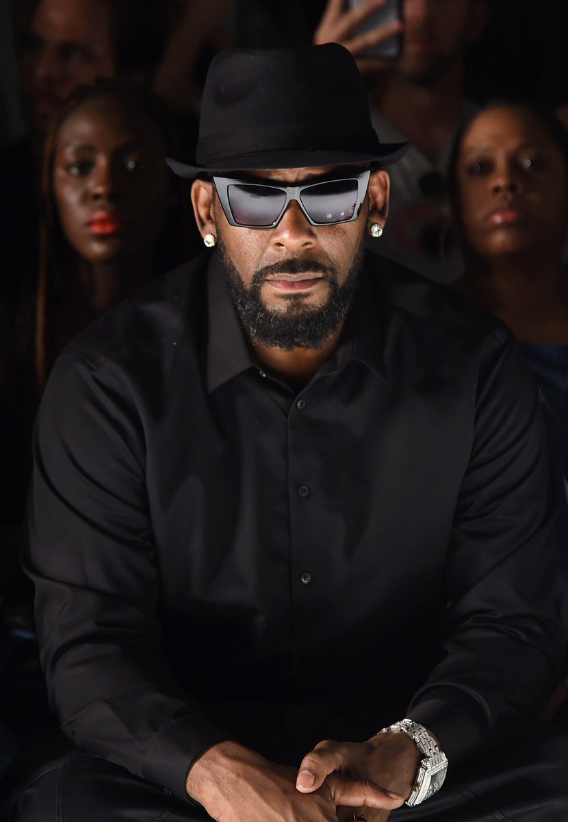 Robert Kelly turns 56 today🎉

R Kelly, who is currently in prison, tell us your favorite song him👀
#HappyBirthdayRKelly