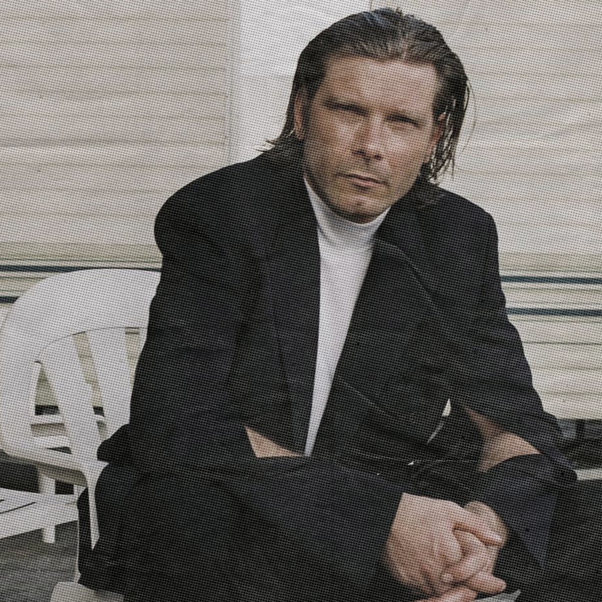 we are starting the new year with some good news! my new agency where my booker Mirko will represent me and some other talented artists Bashkka &amp; Ogazon !
thanks to ostgut booking for the past 15 years 🖤

instagram.com/goodnewsbookin… 
good-news.art