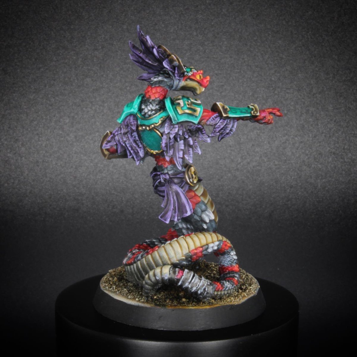 LittleGitPaints's tweet photo. Only a week to the @WelshNatChamps ! Are you doubting your roster as much as I am? To take your mind off it, here’s a prize we painted for the tournament!#bloodbowl https://t.co/cfPNnDncK1