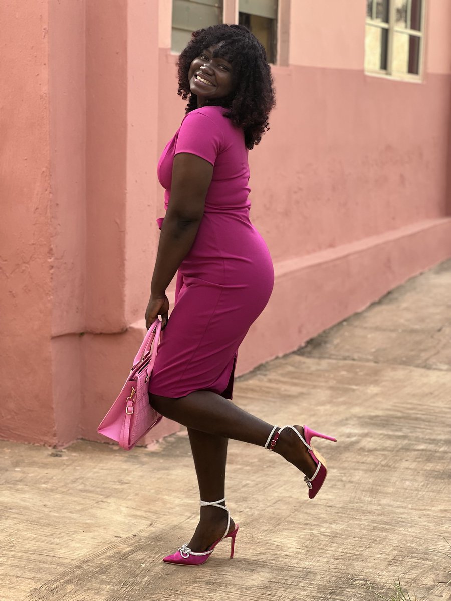 Marygee_4's tweet photo. Pink, because I likey!😌😇😋😋
#FirstPictureoftheYear
#HappySunday!😇😇😘😘 https://t.co/o3yEONa29L