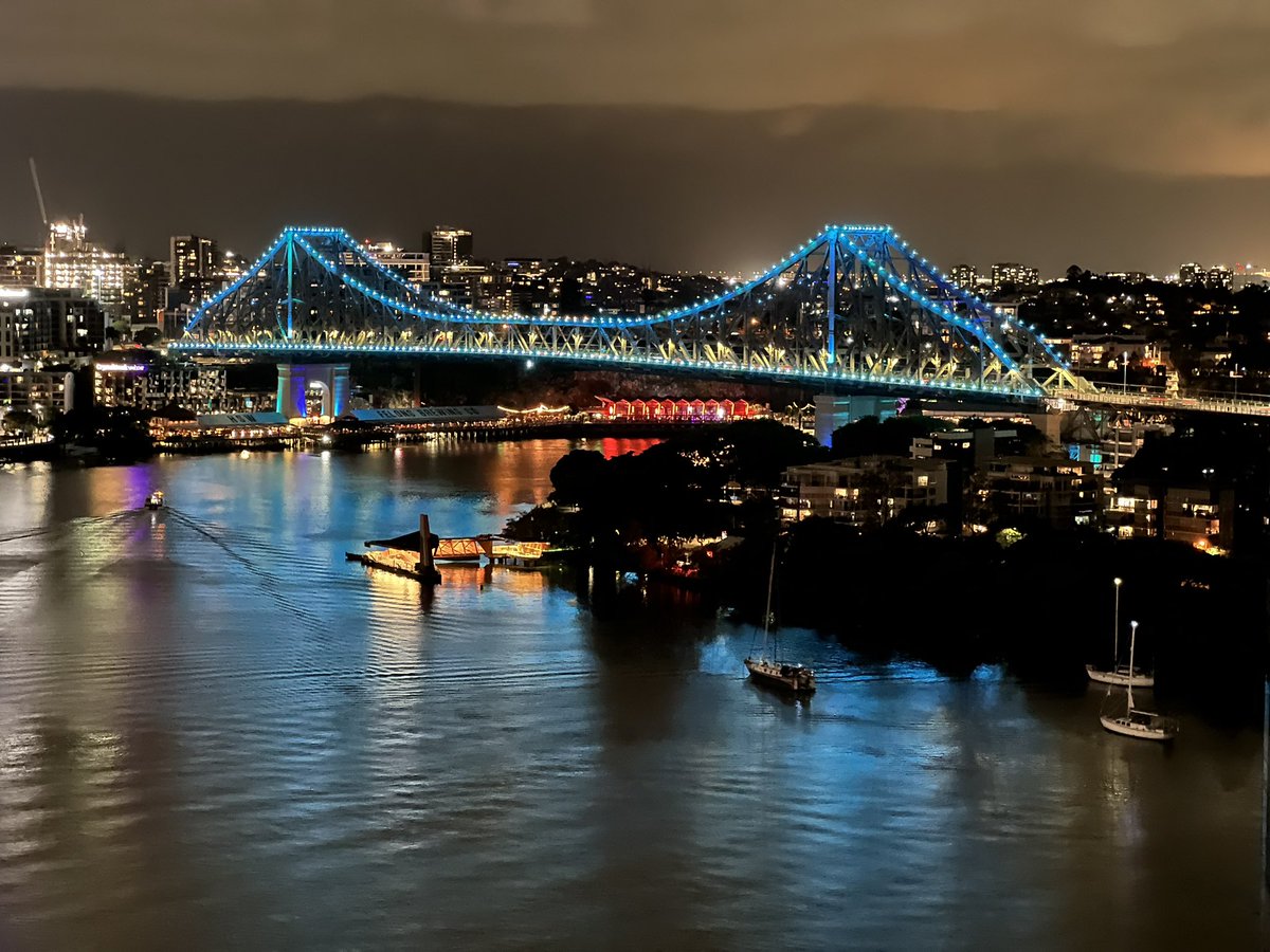 ccrisce_'s tweet photo. Such a beautiful view at night. 💕 https://t.co/5fo3jbcjPO
