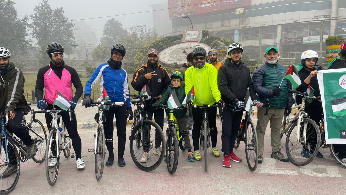 Ride today of @CyclingLahore community to support #palestinecause #PalestinianLivesMatter #palestinianliberation #FreePalestine