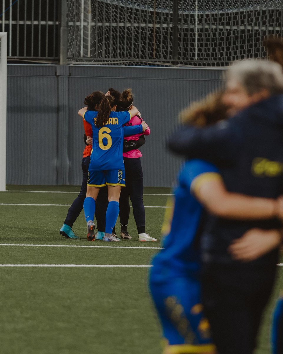 ChievoWomen's tweet photo. ๐๐บ๐บ๐ฎ๐ด๐ถ๐ป๐ถ ๐ฐ๐ต๐ฒ ๐ฝ๐๐ผ๐ถ ๐๐ฒ๐ป๐๐ถ๐ฟ๐ฒ ๐ฃ๏ธ
#CuoreMatto ๐๐ https://t.co/ehJDZ7eAhy